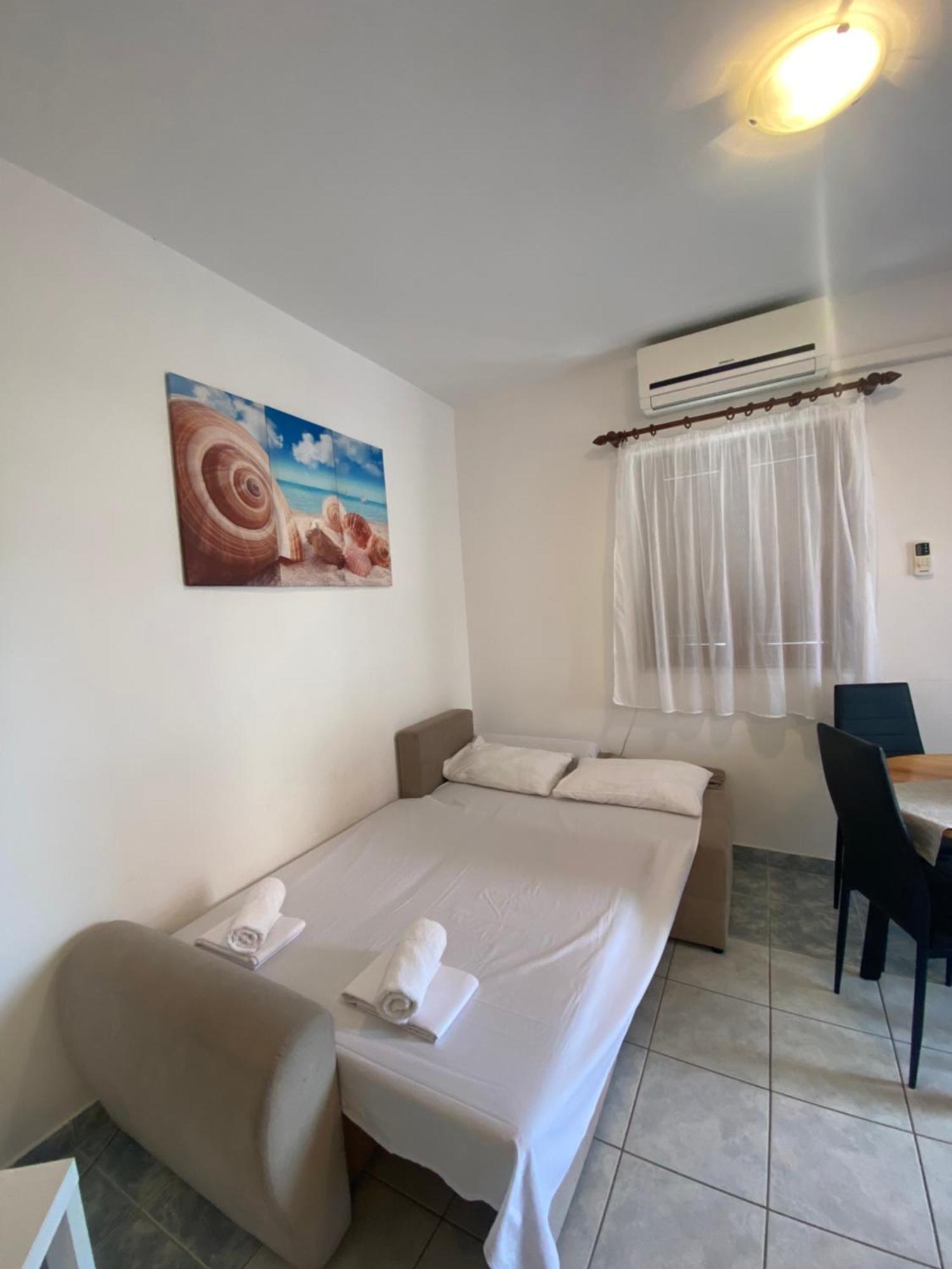 Novalja Beach Apartment Exteriör bild